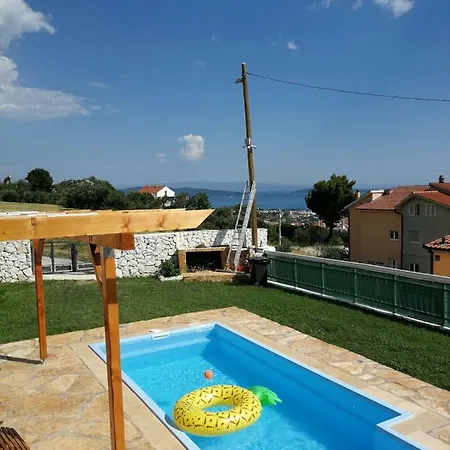 House With Pool Gabi *
